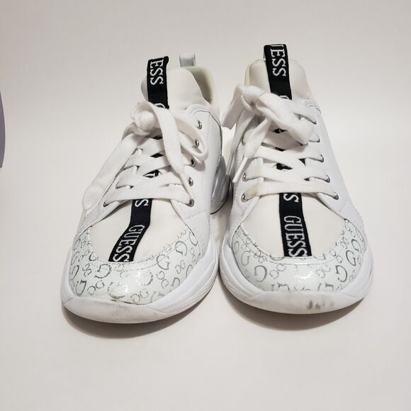 Guess Women's Sz 10 White Sneakers - Picture 9 of 10